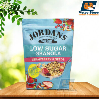 Ngũ Cốc Jordans Ít Đường Granola Dâu & Hạt 500g